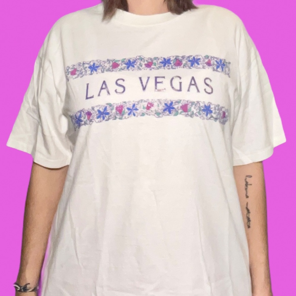 Vintage Las Vegas Floral Printed Jerzees Tee Shirt
